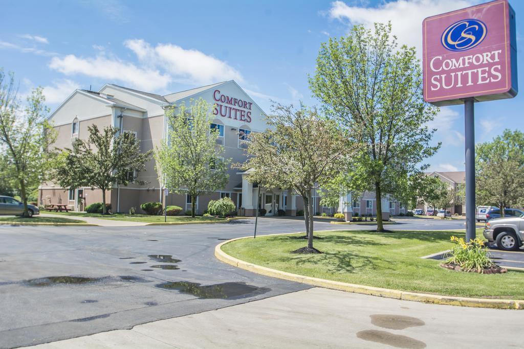 Comfort Suites Rochester Henrietta University Area Exterior photo